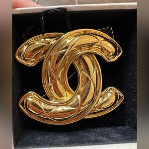 Vintage CHANEL Gold-Tone Quilted CC Logo Brooch | Iconic‎ Statement Pin